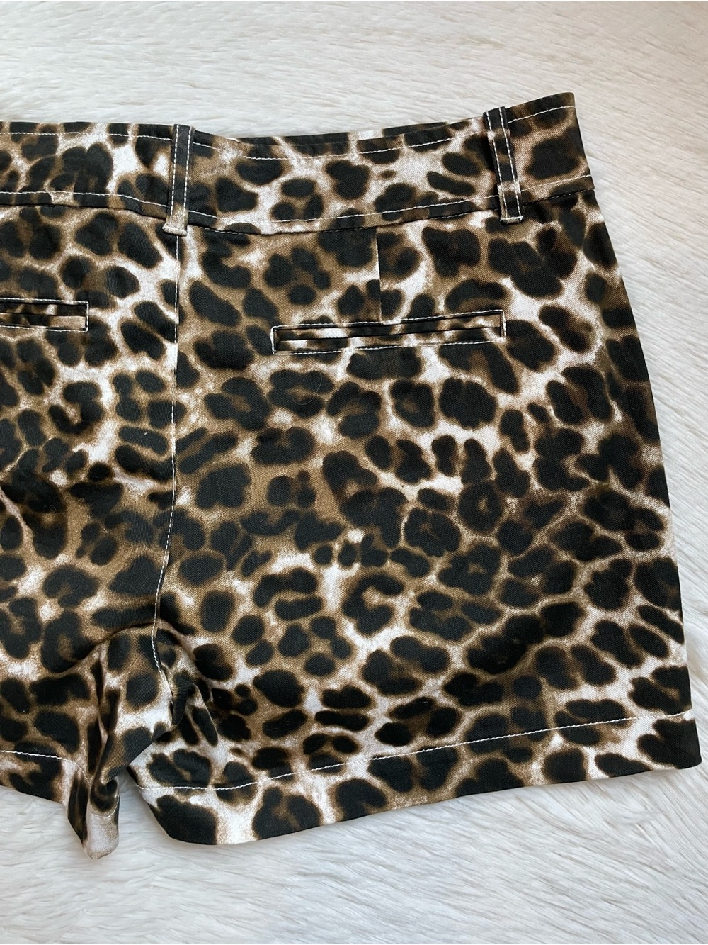 New York & company Leopard Print Women’s Shorts size 6 - Picture 7 of 17
